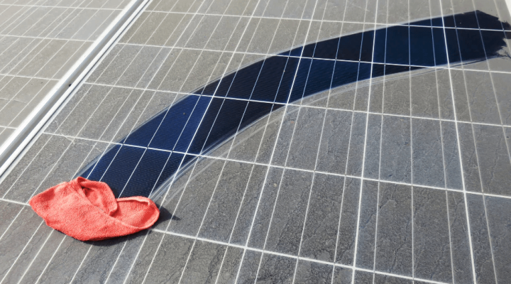 Brudne panele fotowoltaiczne